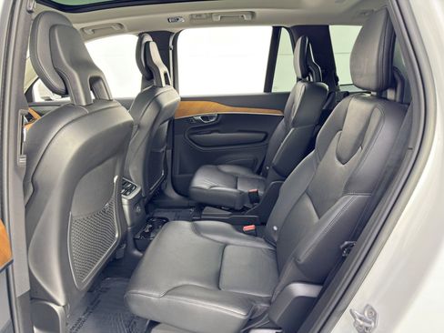 Used 2022 Volvo XC90 T8 Inscription Expression w/ Advanced Package image 44