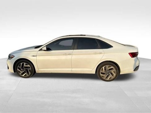 Used 2024 Volkswagen Jetta SEL FWD image 8
