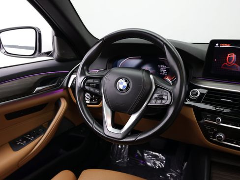 Used 2021 BMW 540i w/ Premium Package RWD image 34