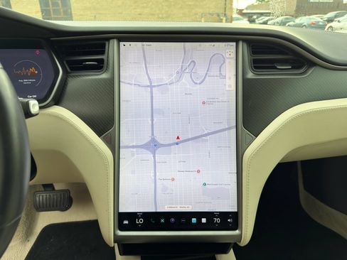 Used 2018 Tesla Model S 75D AWD/4WD image 13