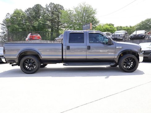 Used 2006 Ford F250 Lariat RWD image 8