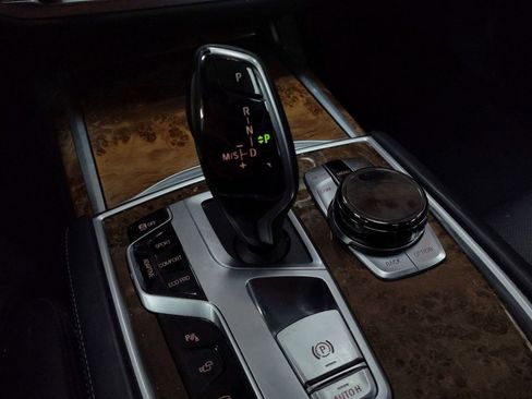 Used 2017 BMW 750i xDrive 750i xDrive image 14