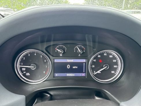 Used 2023 Buick Enclave Essence FWD image 12
