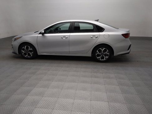 Used 2021 Kia Forte LXS FWD image 3