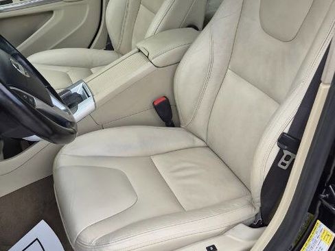 Used 2013 Volvo S60 T5 image 34