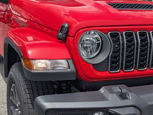 New 2025 Jeep Gladiator Sport image 10