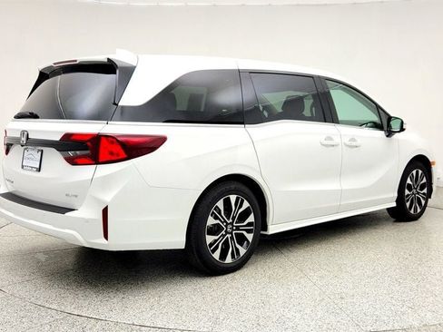 Used 2026 Honda Odyssey Elite image 5