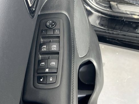 Used 2022 Dodge Durango GT image 18