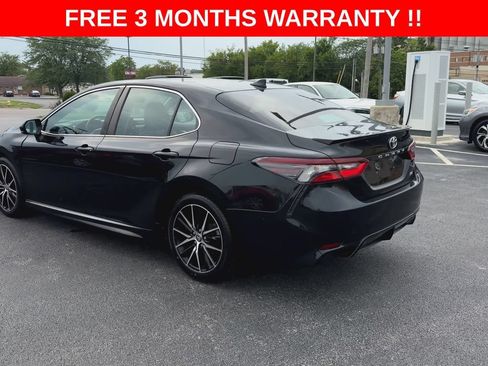 Used 2021 Toyota Camry SE FWD image 6
