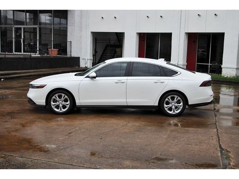 Used 2024 Honda Accord LX image 4