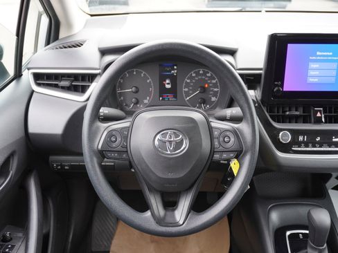 Used 2024 Toyota Corolla LE image 13