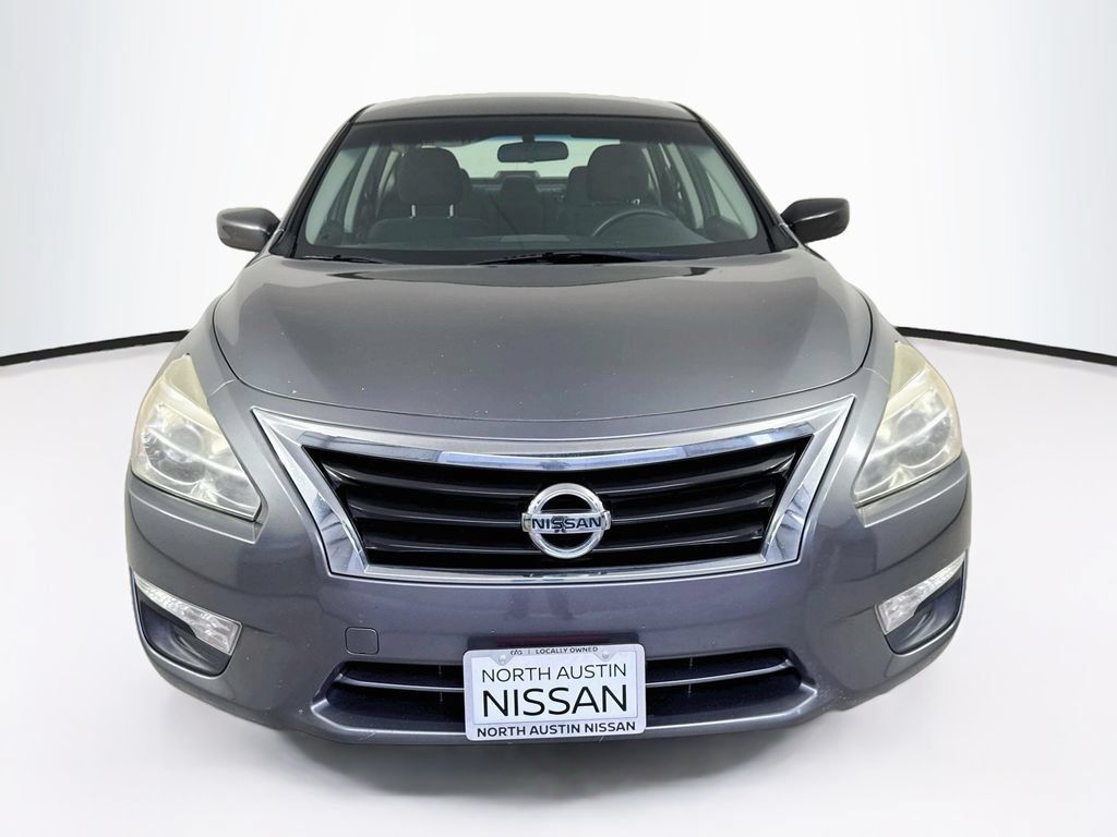 Used 2014 Nissan Altima 2.5 S FWD image 2
