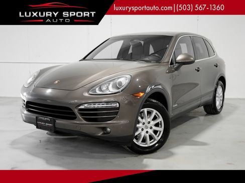 Used 2012 Porsche Cayenne image 1