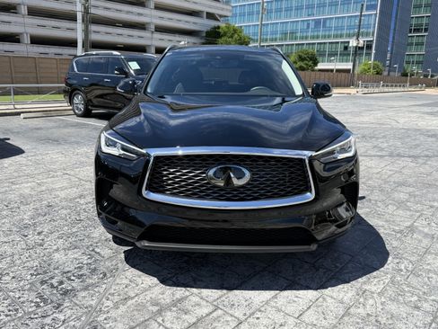 Certified 2025 INFINITI QX50 Luxe image 2