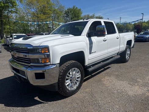 Used 2017 Chevrolet Silverado 2500 LT AWD/4WD image 1