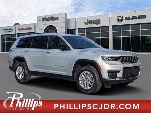 New 2025 Jeep Grand Cherokee L Laredo image 1