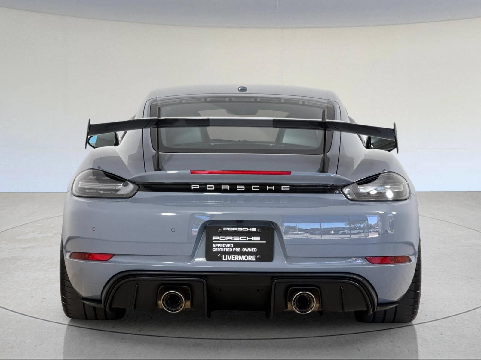 Certified 2025 Porsche 718 Cayman GT4 RS w/ Weissach Package RWD image 6