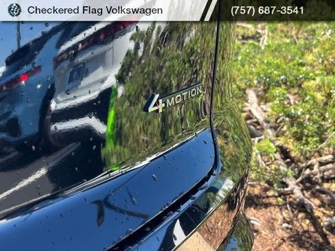 Used 2024 Volkswagen Atlas Cross Sport SEL Premium R-Line w/ Adventure Package AWD/4WD image 11