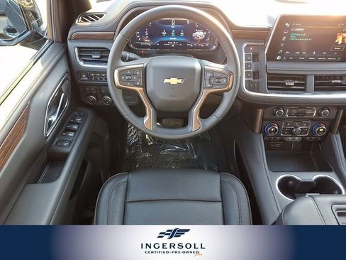 Used 2024 Chevrolet Suburban High Country image 16
