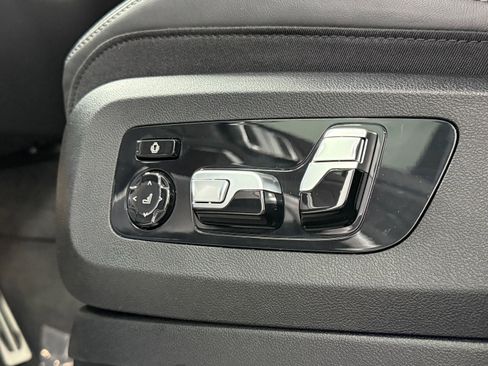 Used 2024 BMW X5 xDrive40i AWD/4WD image 37