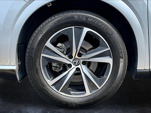 Used 2023 Lexus RX 350 Premium w/ Accessory Package AWD/4WD image 34