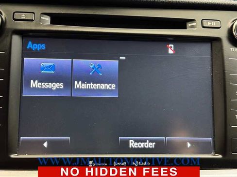 Used 2018 Toyota Highlander XLE image 29