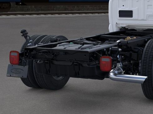 New 2026 Ford F550 2WD Crew Cab image 21