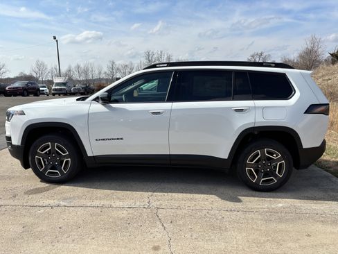 New 2026 Jeep Cherokee Limited AWD/4WD image 17
