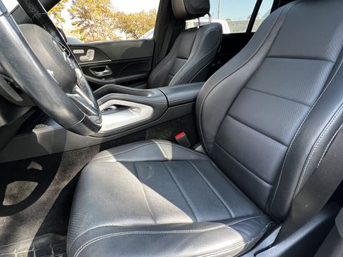 Used 2023 Mercedes-Benz GLS 450 4MATIC w/ AMG Line Exterior image 17