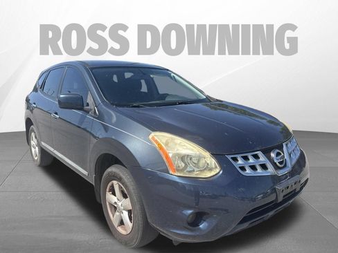 Used 2013 Nissan Rogue S w/ Special Edition Pkg FWD image 3