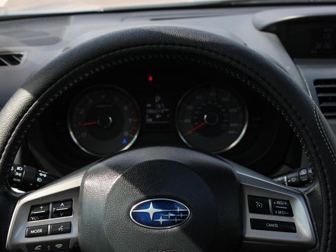 Used 2014 Subaru Forester 2.5i Limited AWD/4WD image 9