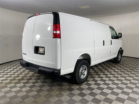 New 2025 Chevrolet Express 2500 image 22