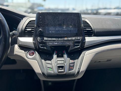 Used 2019 Honda Odyssey EX-L image 18