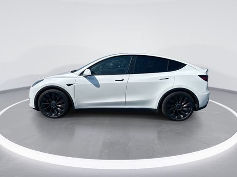 Used 2022 Tesla Model Y Performance AWD/4WD image 6
