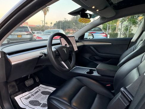 Used 2021 Tesla Model 3 Standard Range Plus image 26