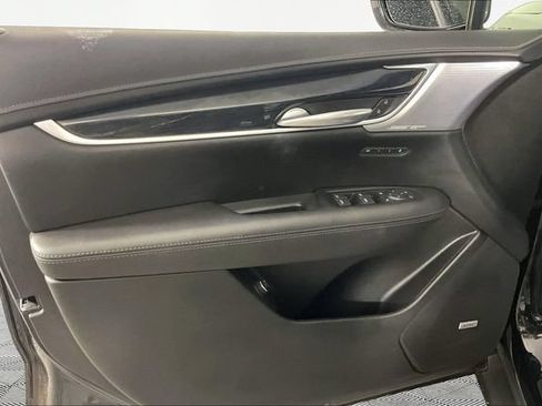Used 2024 Cadillac XT5 Premium Luxury AWD/4WD image 17