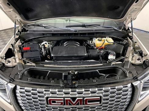 Used 2022 GMC Yukon Denali w/ Denali Premium Package RWD image 12