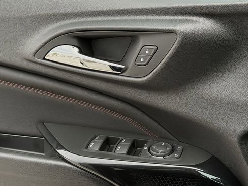 New 2026 Chevrolet Trax RS image 19