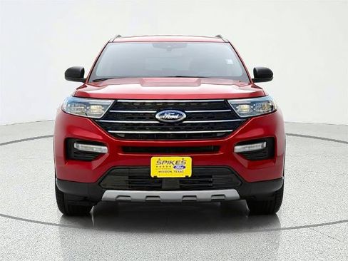 Certified 2020 Ford Explorer XLT w/ Equipment Group 202A RWD image 2