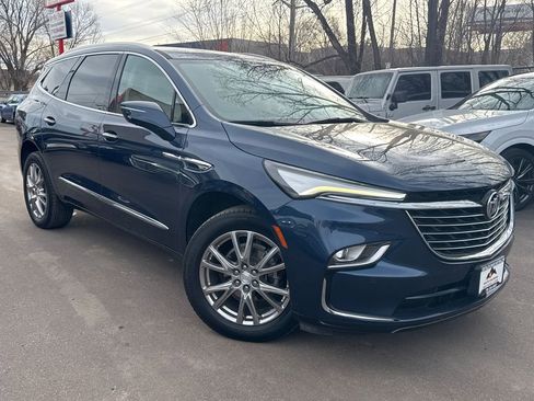 Used 2022 Buick Enclave Premium w/ Experience Buick Package image 1