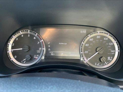 Used 2023 Toyota Highlander XLE image 22