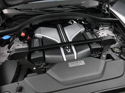 New 2026 Rolls-Royce Cullinan AWD/4WD image 36