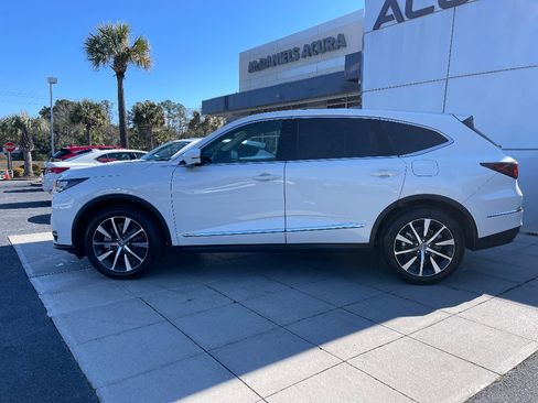 Used 2026 Acura MDX FWD w/ Technology Package image 3