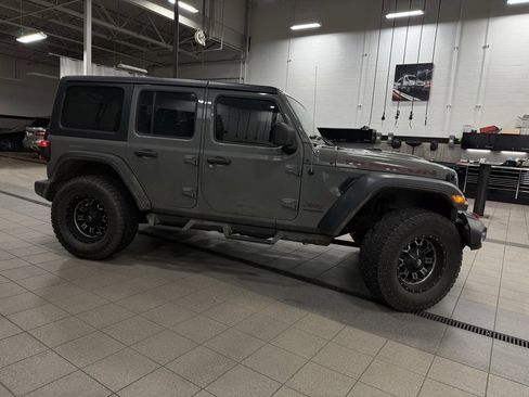 Used 2018 Jeep Wrangler Unlimited Rubicon image 4