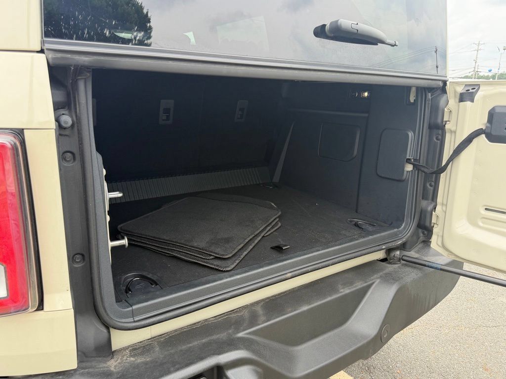 Used 2025 Ford Bronco Outer Banks AWD/4WD image 5