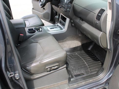 Used 2012 Nissan Pathfinder Silver AWD/4WD image 45