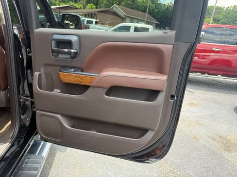 Used 2015 Chevrolet Silverado 1500 High Country w/ High Country Premium Package image 58