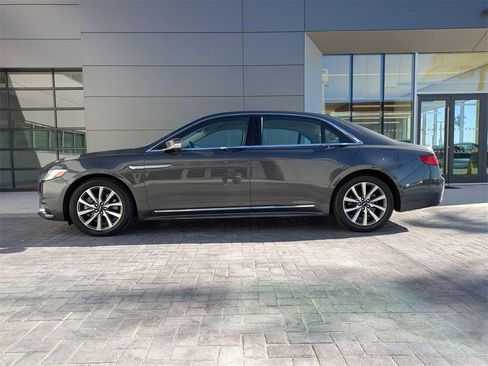 Certified 2020 Lincoln Continental AWD image 7