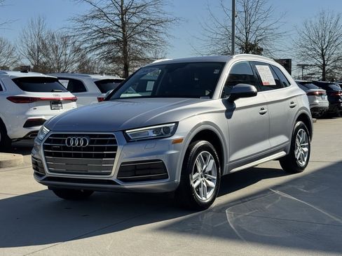 Used 2020 Audi Q5 2.0T Premium w/ Convenience Package image 9