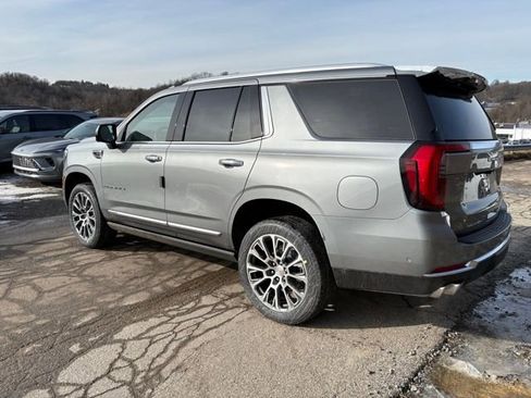 New 2026 GMC Yukon Denali w/ Denali Reserve Package image 3